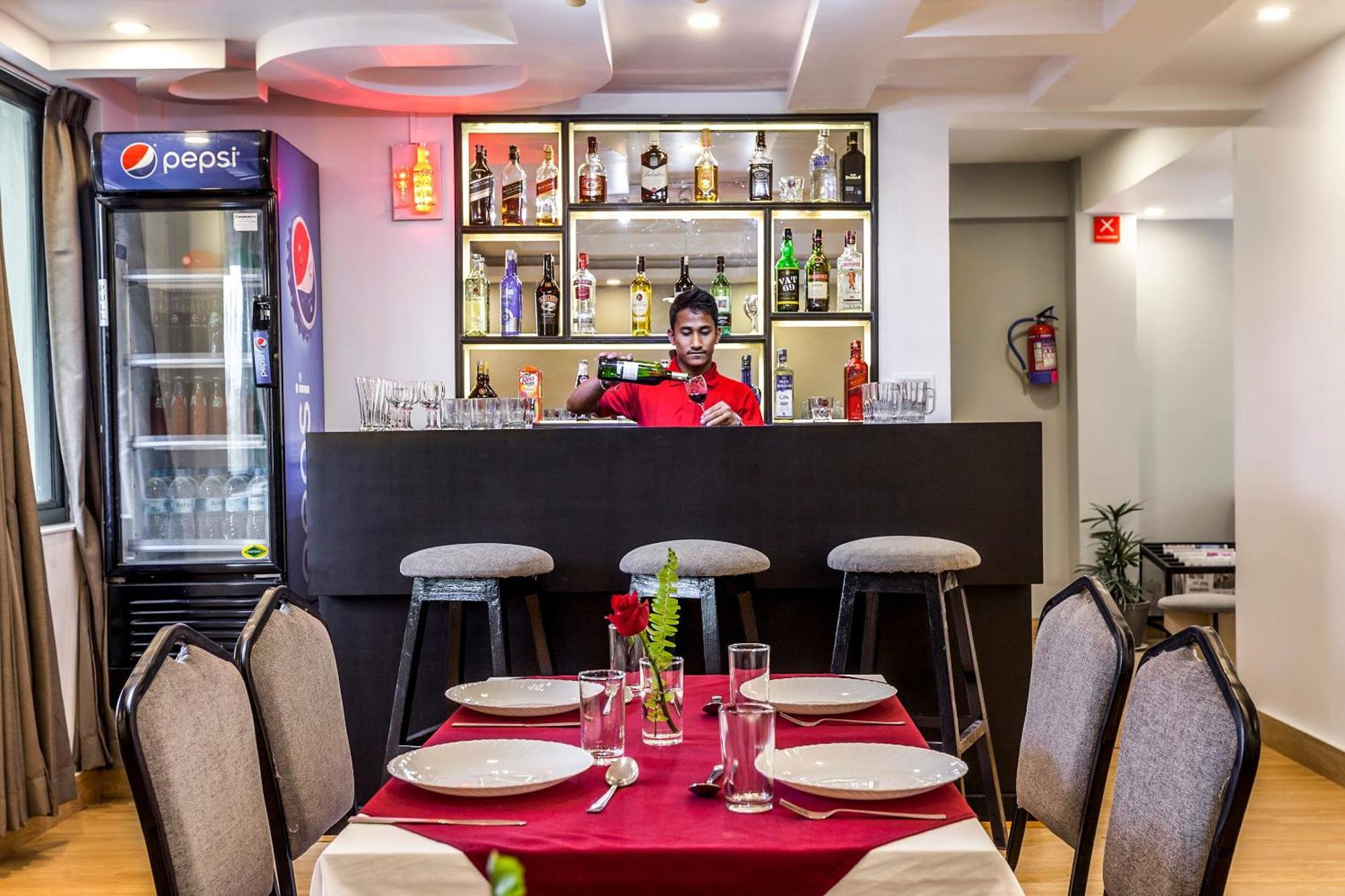 Oyo 123 Hotel Prince Plaza Kathmandu Ngoại thất bức ảnh