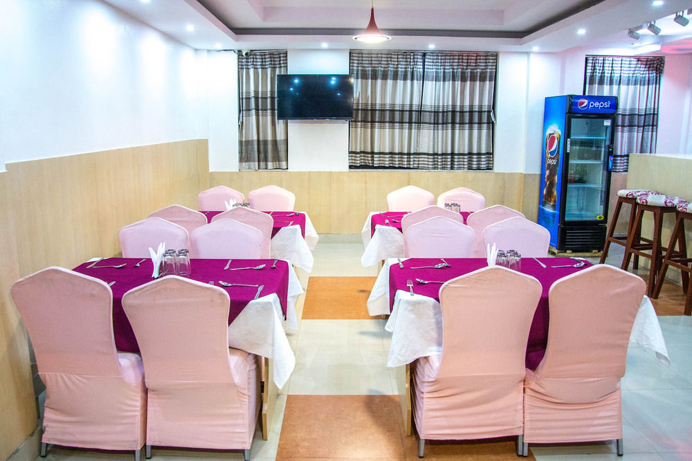 Oyo 123 Hotel Prince Plaza Kathmandu Ngoại thất bức ảnh